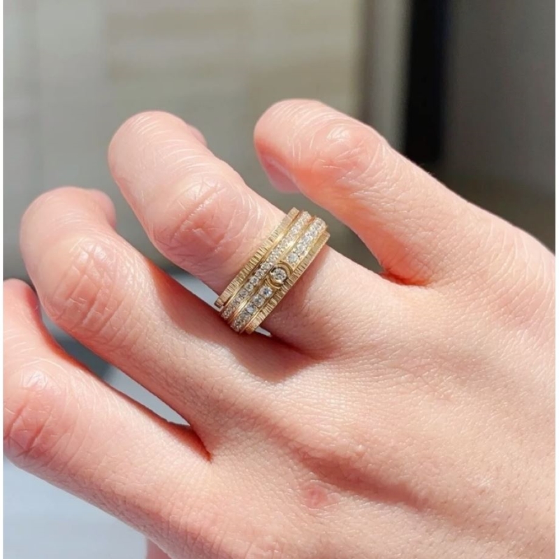 PIAGET